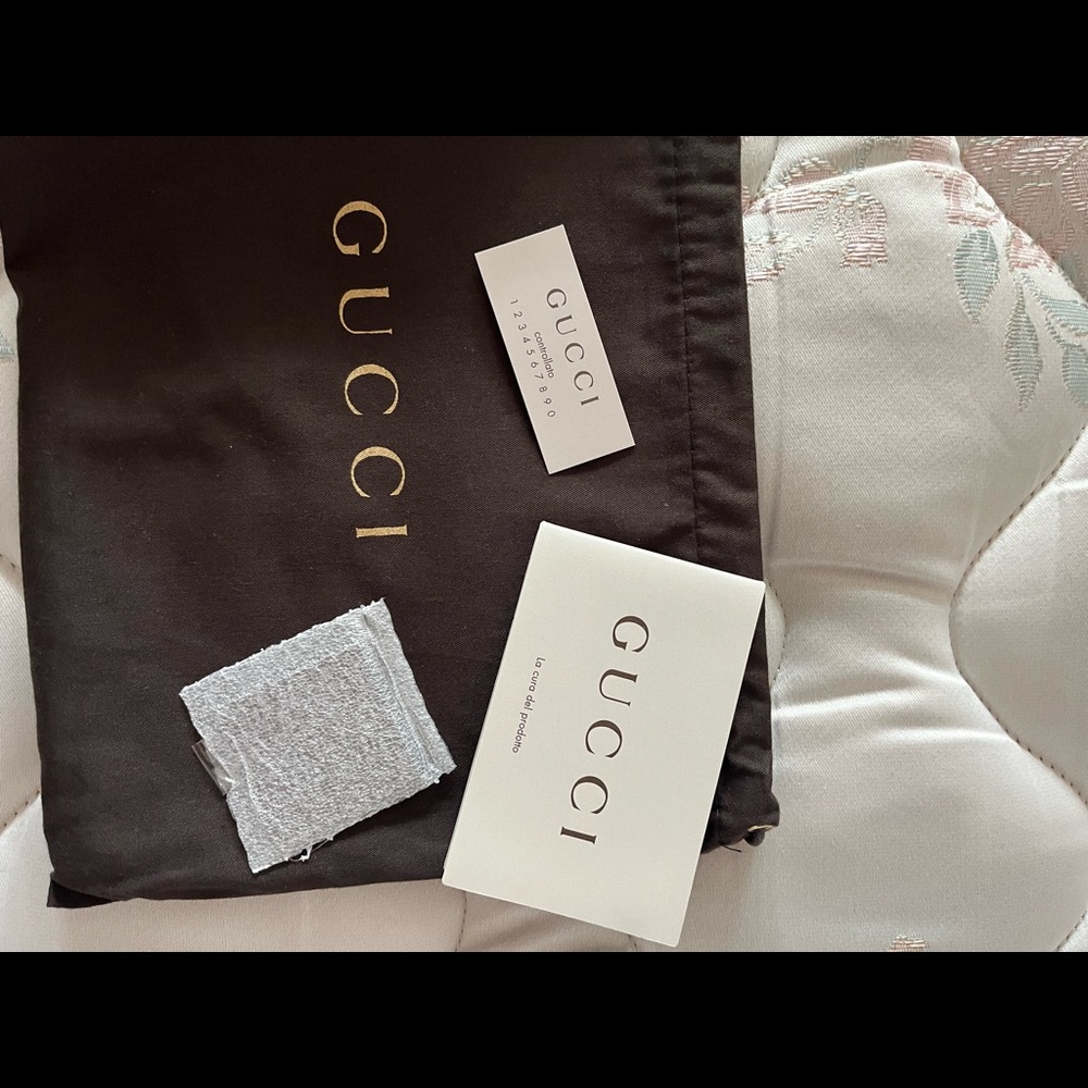 Gucci Bamboo Clutch - Picture 4 of 13